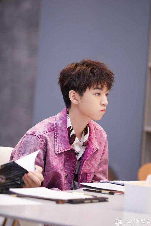 娱乐吃瓜王俊凯,娱乐圈的“吃瓜王”揭秘  第1张